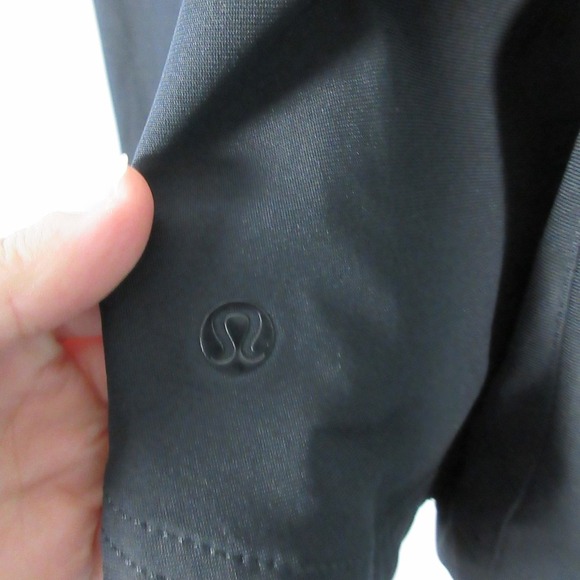 Lululemon Asymmetrical Zip Jacket Women Black Pockets 4 S Outdoor Athleisure 538 - Picture 6 of 10